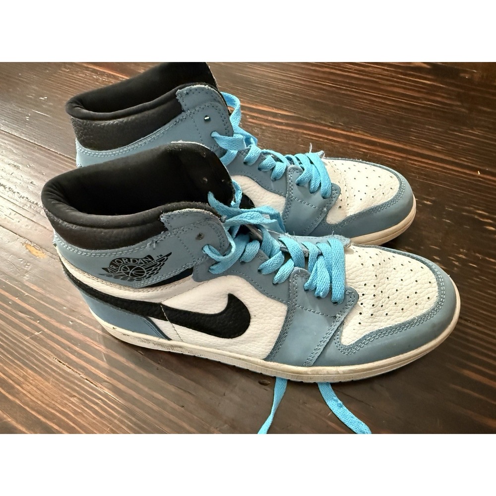 Size 9 - Jordan 1 Retro OG High University Blue